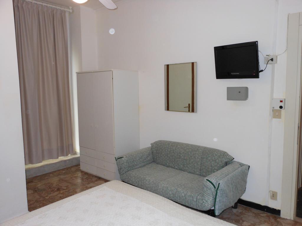 Albergo Fanny 알라시오 외부 사진