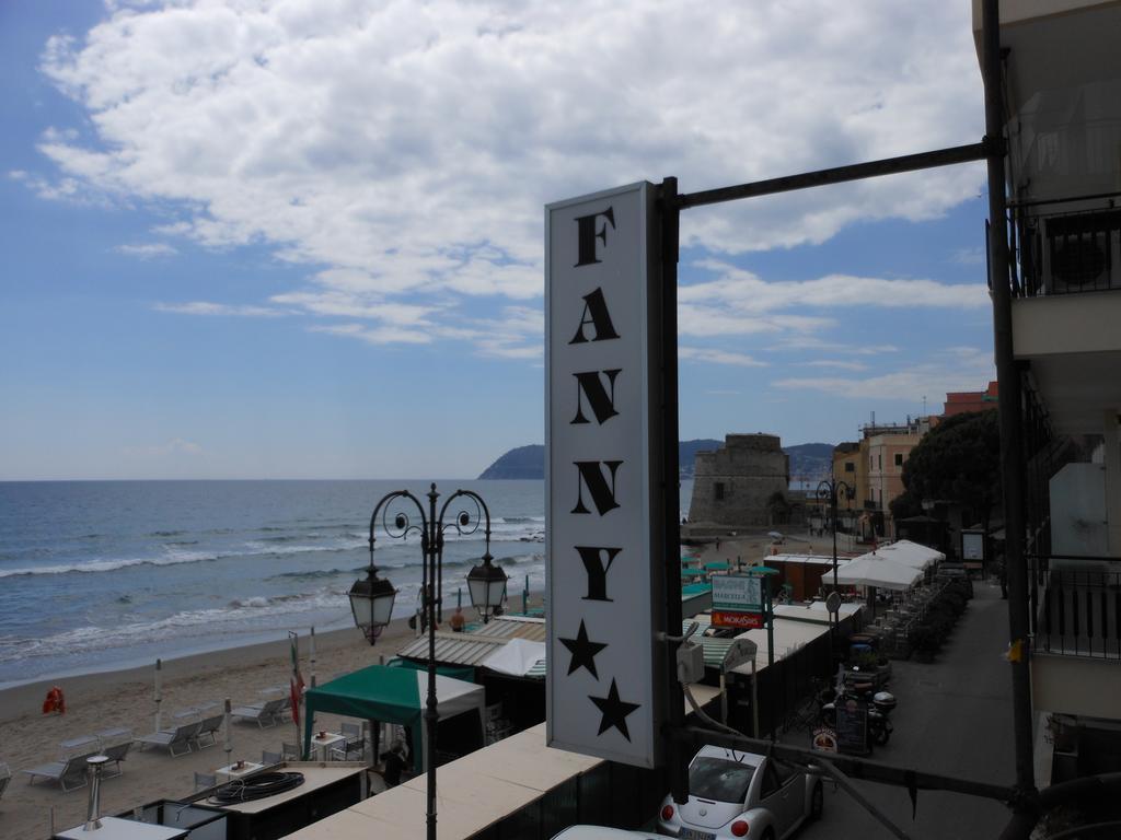 Albergo Fanny 알라시오 외부 사진